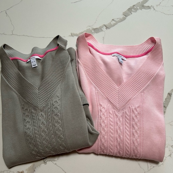 Isaac Mizrahi V-Neck Cable Knit Sweater - Pink and Gray Set of Two - Picture 4 of 5